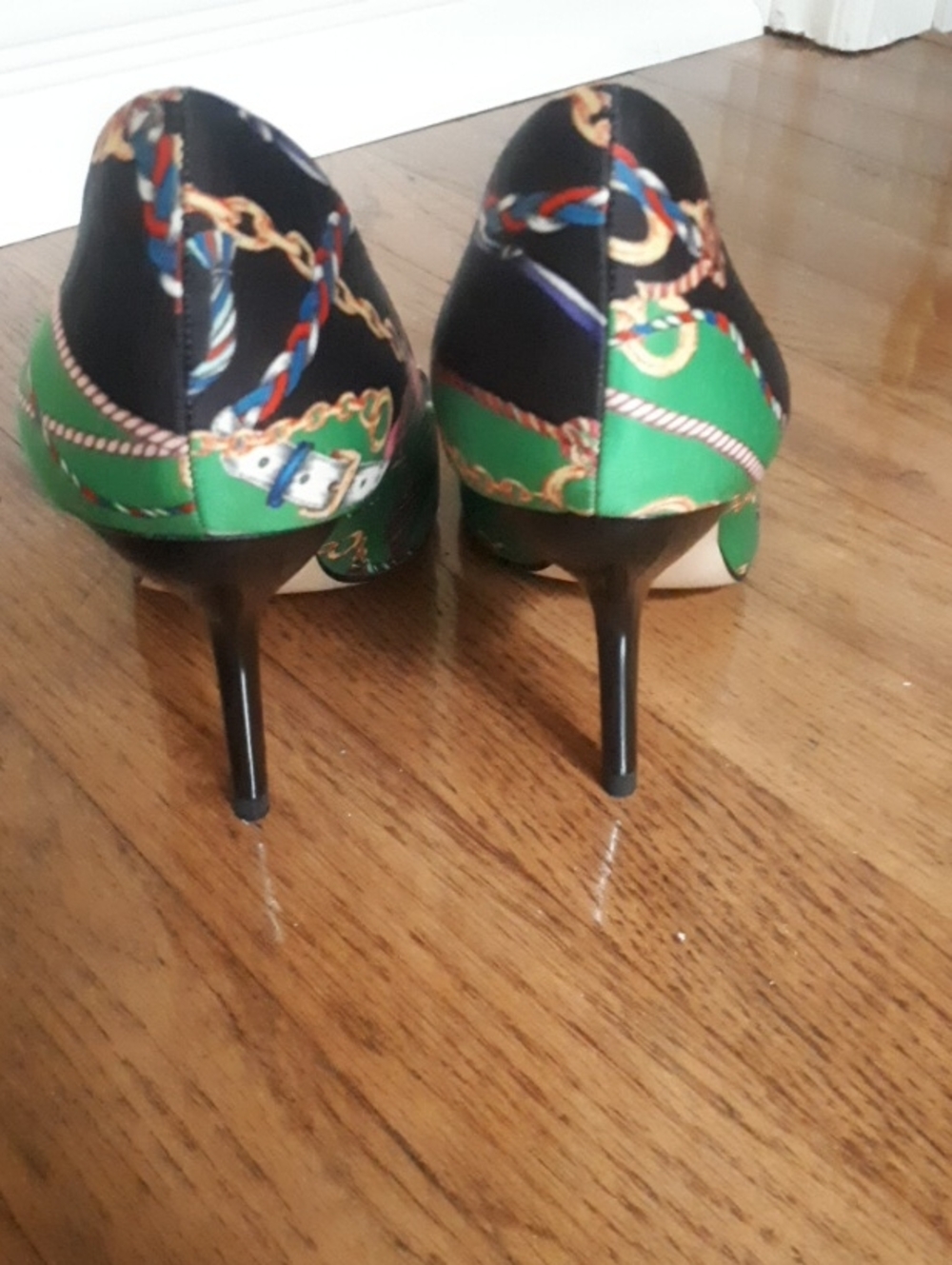 New Zara Black & Green Chain-Print Pointed Pumps - Picture 2 of 5